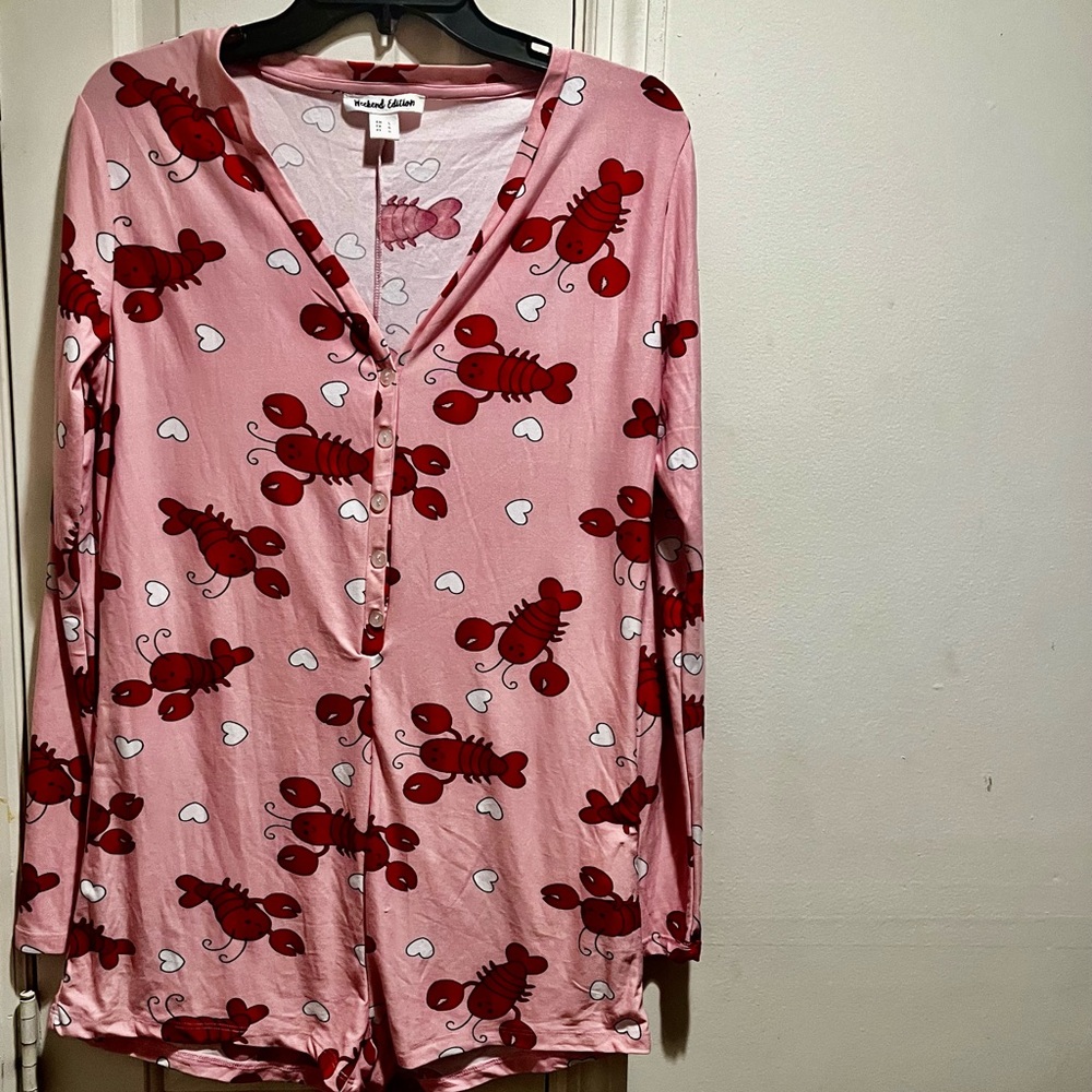 NWOT Weekend Edition Pinch me Lobster theme romper